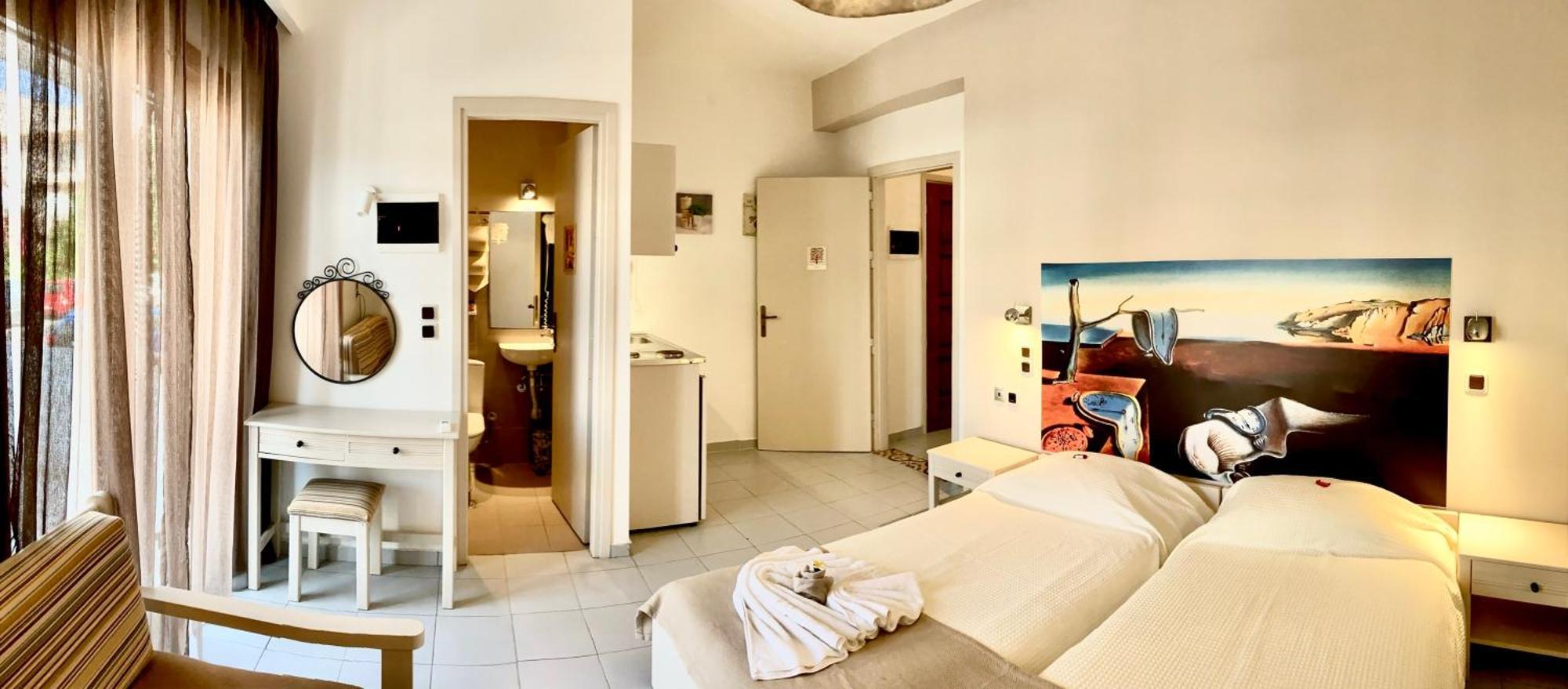 Tree Of Life Art Hotel Agia Marina Værelse billede